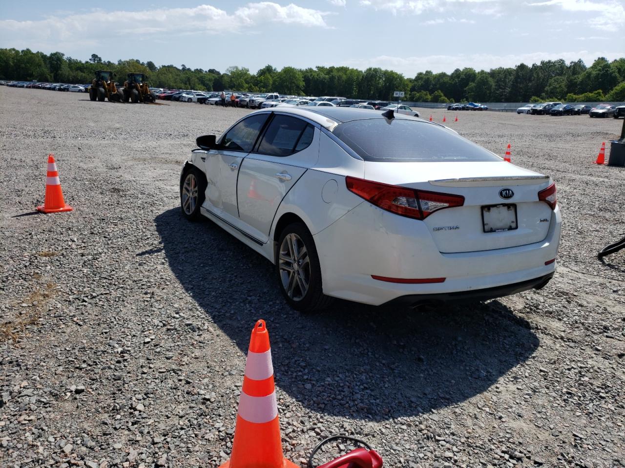 Photo 3 from auction – 2013 KIA OPTIMA SX with VIN 5XXGR4A6XDG094648