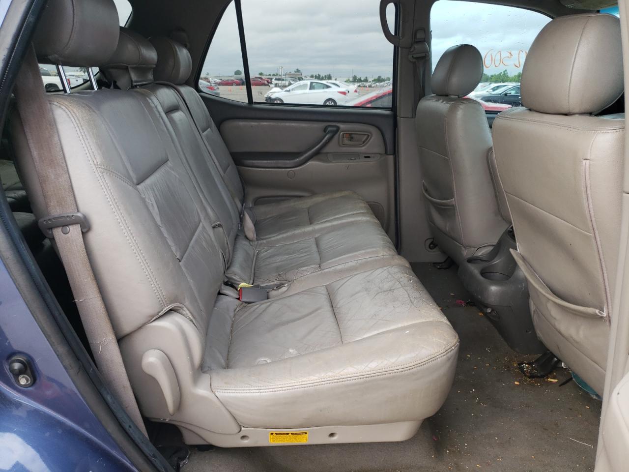 Photo 6 from auction – 2002 TOYOTA SEQUOIA SR with VIN 5TDZT34A92S090266