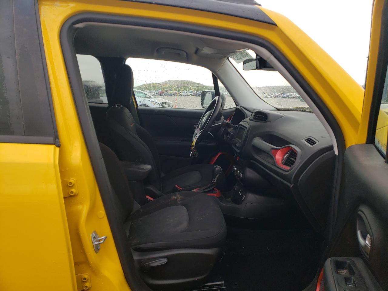 Photo 5 from auction – 2017 JEEP RENEGADE T with VIN ZACCJBCB9HPE43854