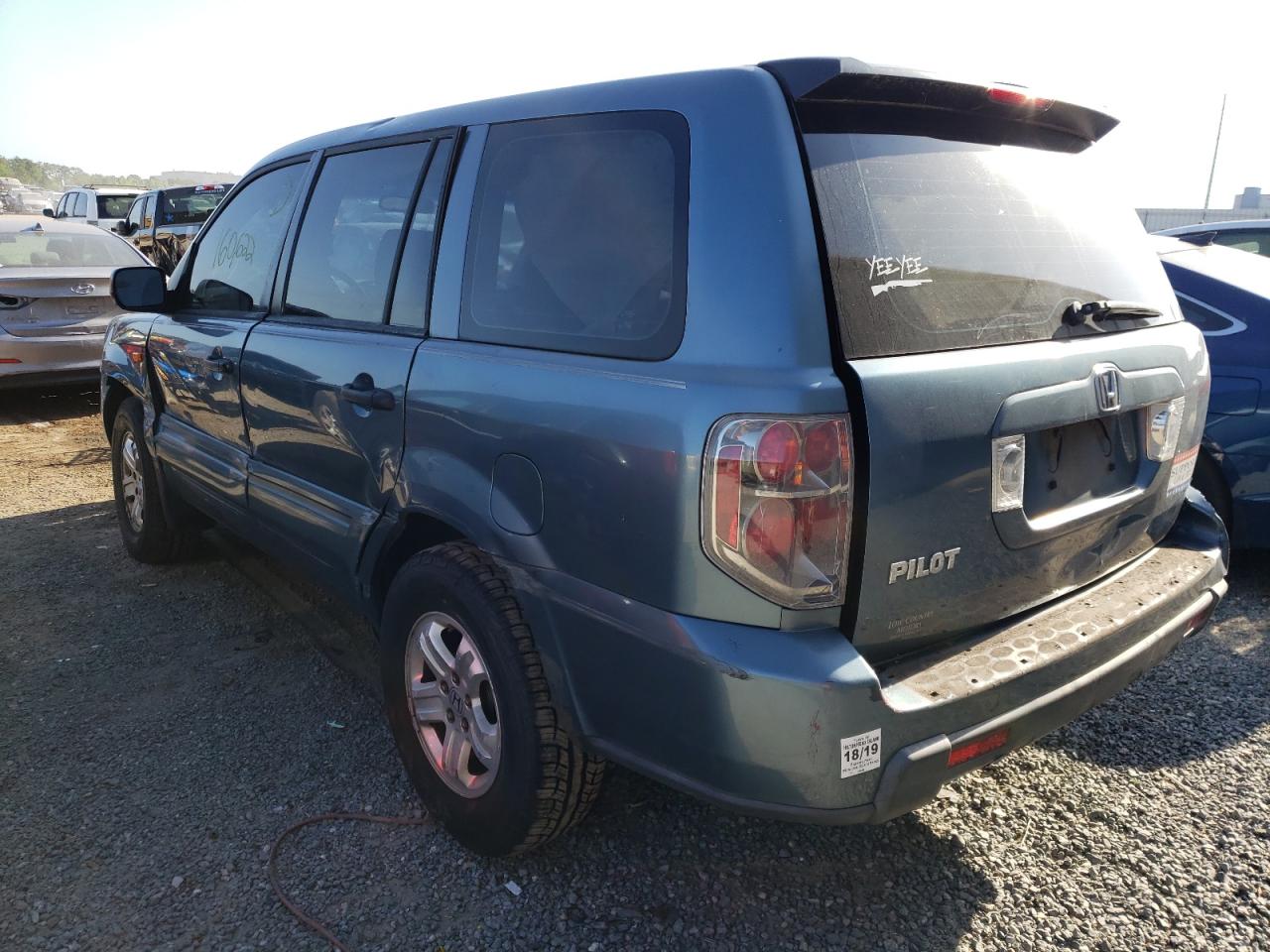 Photo 3 from auction – 2007 HONDA PILOT LX with VIN 5FNYF28187B025542
