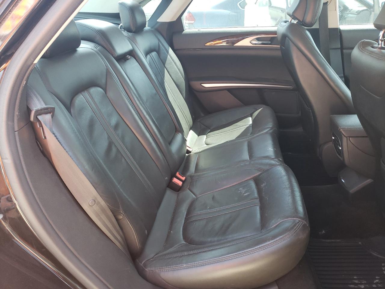 Photo 6 from auction – 2014 LINCOLN MKZ with VIN 3LN6L2GK0ER823468