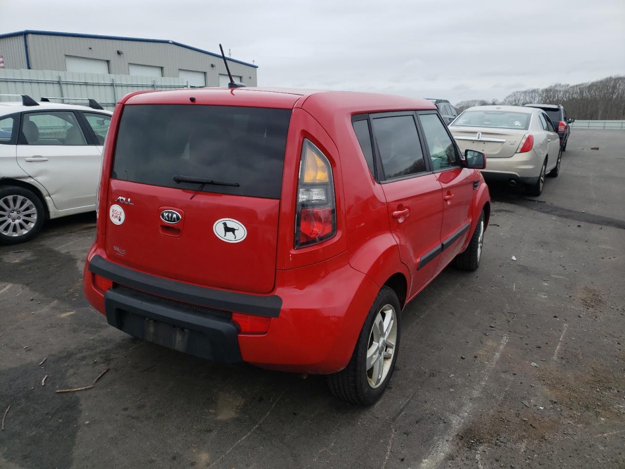 Photo 4 from auction – 2011 KIA SOUL + with VIN KNDJT2A24B7221831
