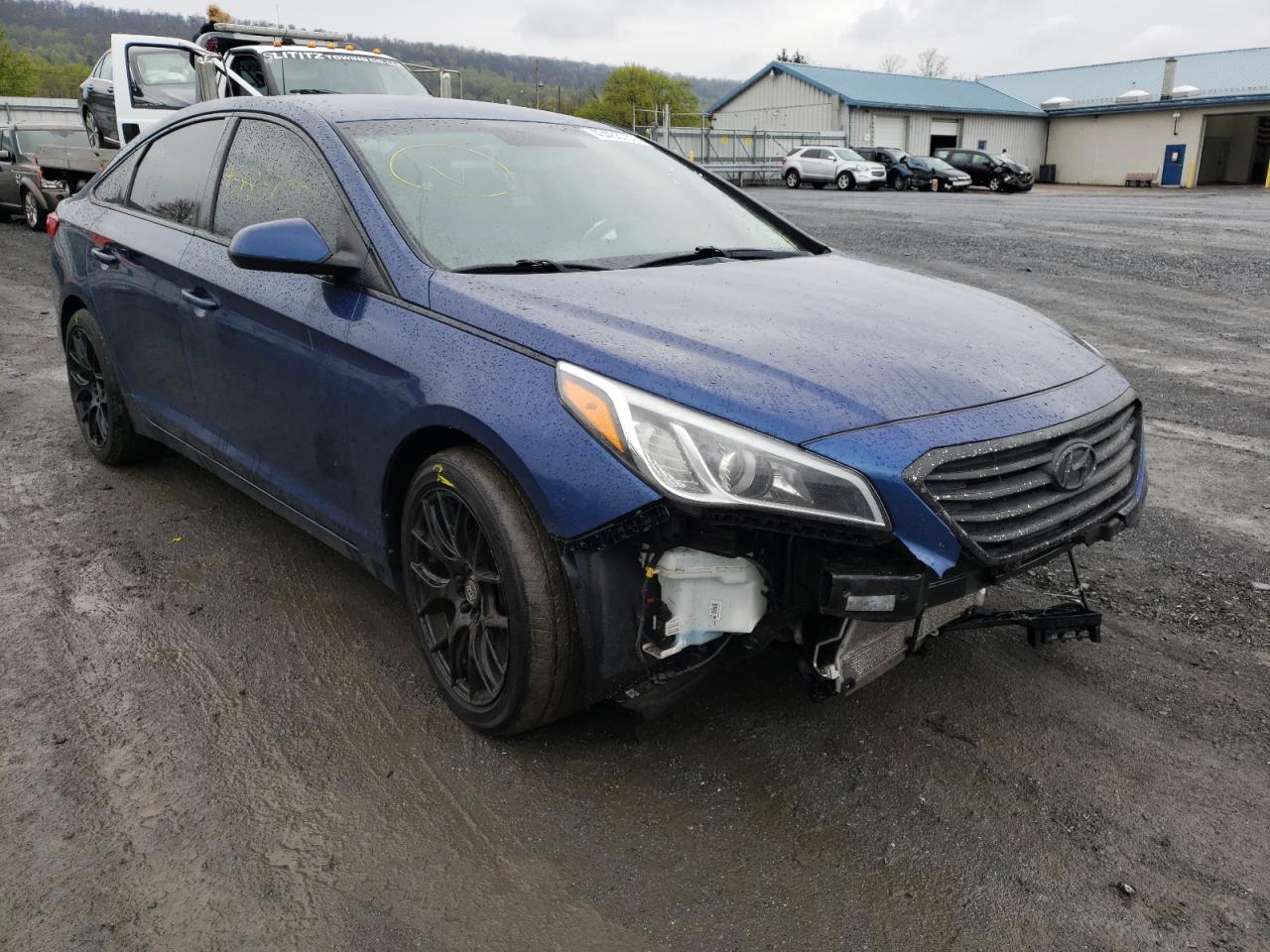 HYUNDAI SONATA SE 2016 with VIN 5NPE24AF1GH339552 - Photo from auction