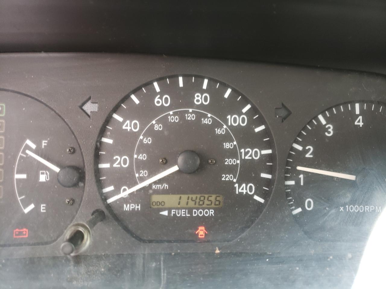 Photo 8 from auction – 2000 TOYOTA CAMRY CE with VIN 4T1BG22K3YU984923