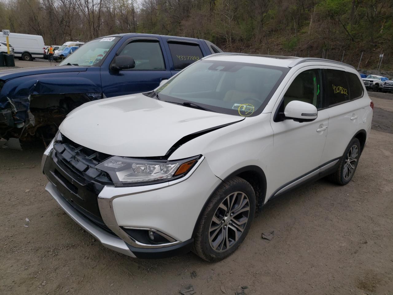 Photo 2 from auction – 2018 MITSUBISHI OUTLANDER with VIN JA4AZ3A36JZ010589