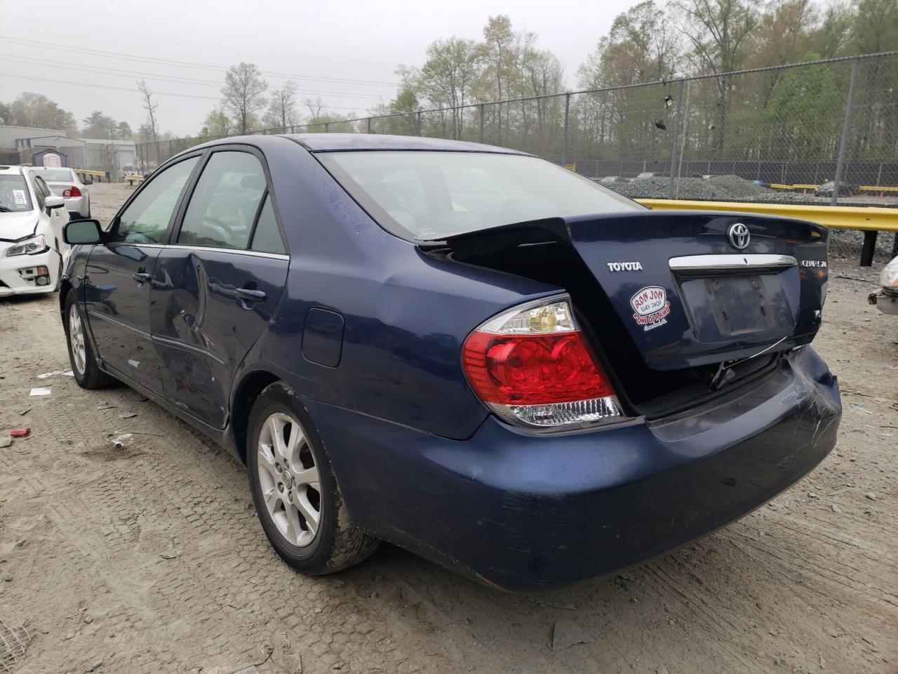 Photo 3 from auction – 2005 TOYOTA CAMRY LE with VIN 4T1BF30K55U108894