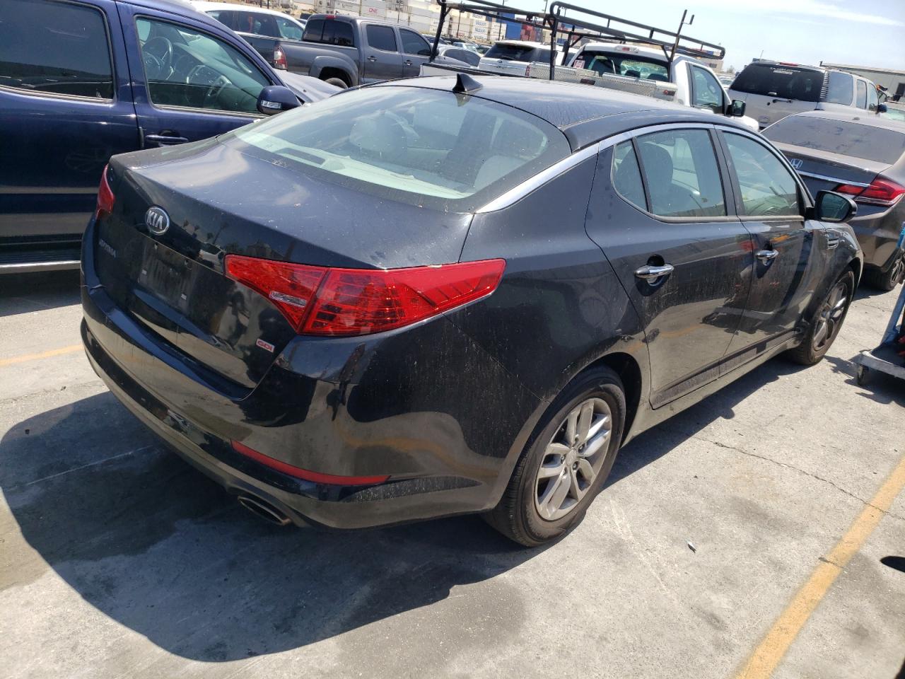 Photo 4 from auction – 2013 KIA OPTIMA LX with VIN 5XXGM4A71DG124577