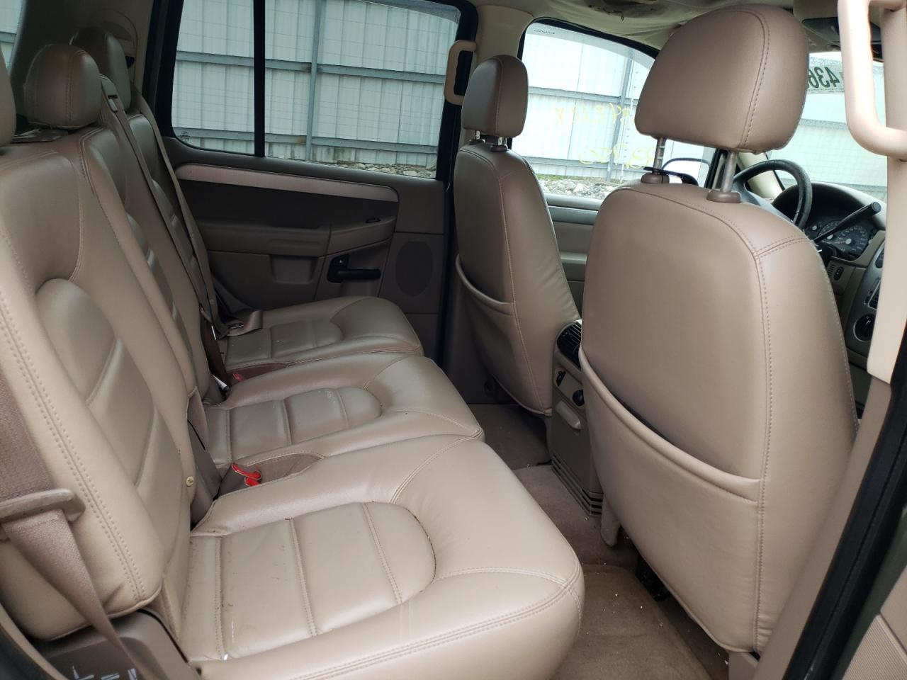 Photo 6 from auction – 2004 FORD EXPLORER X with VIN 1FMZU73WX4UB44072