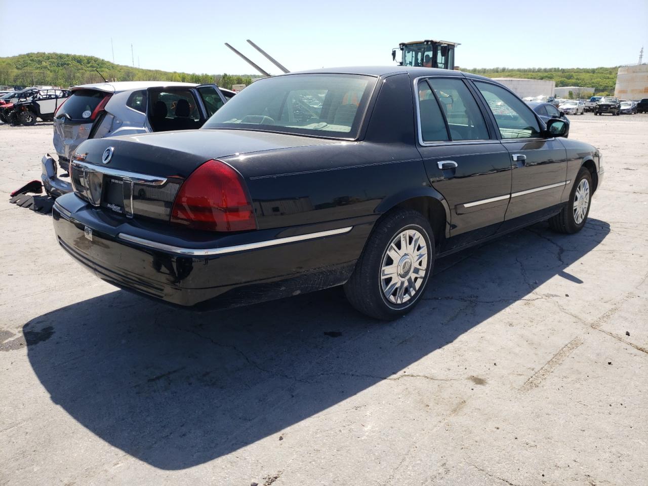 Photo 4 from auction – 2008 MERCURY GRAND MARQ with VIN 2MEFM74V78X631823