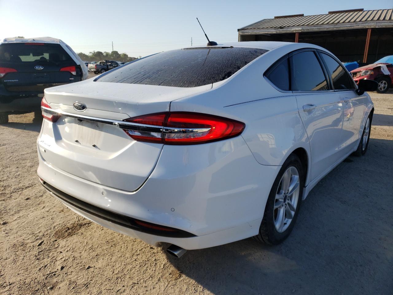 Photo 4 from auction – 2018 FORD FUSION SE with VIN 3FA6P0HD4JR238504