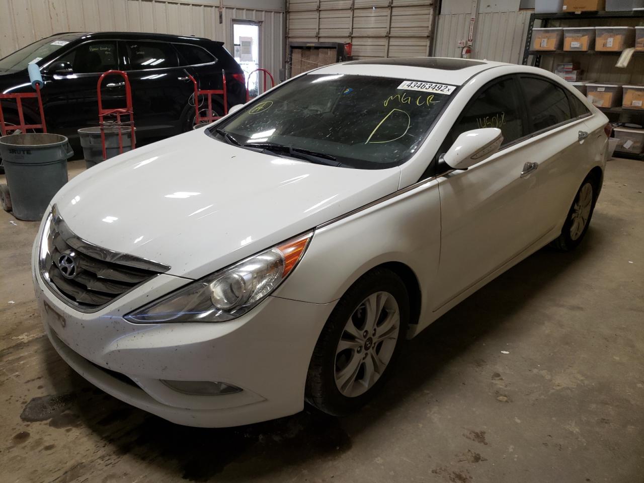 Photo 2 from auction – 2011 HYUNDAI SONATA SE with VIN 5NPEC4AC1BH095753