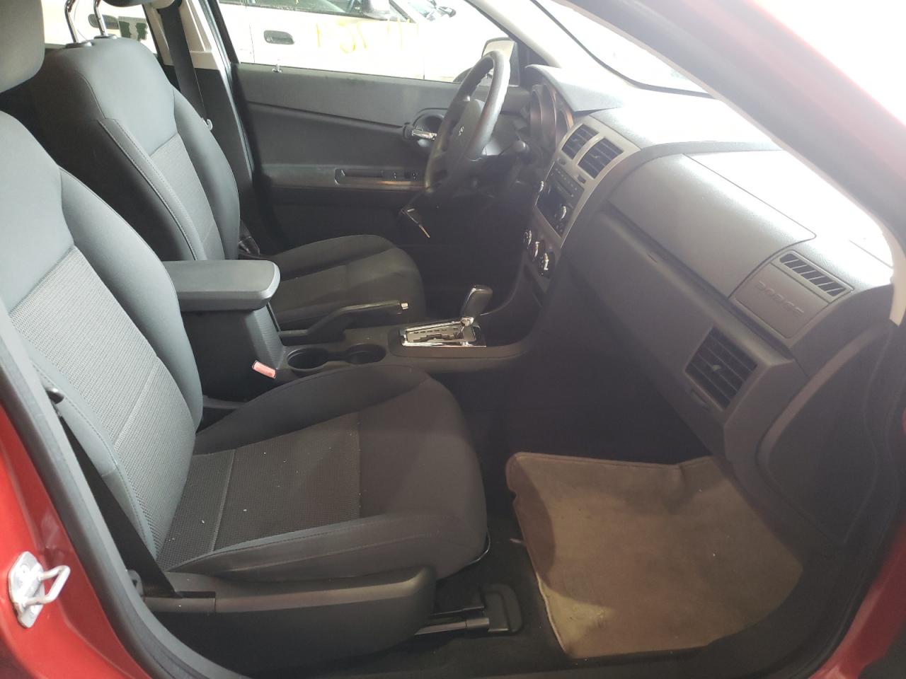 Photo 5 from auction – 2010 DODGE AVENGER SX with VIN 1B3CC4FB5AN126347