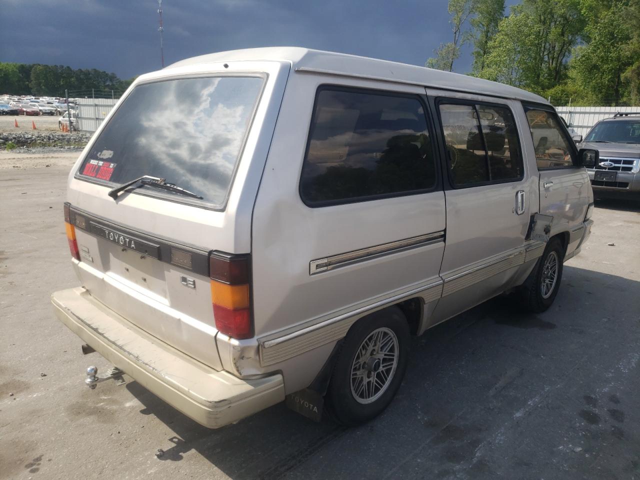 Photo 4 from auction – 1986 TOYOTA VAN with VIN JT3YR26W8G5013497