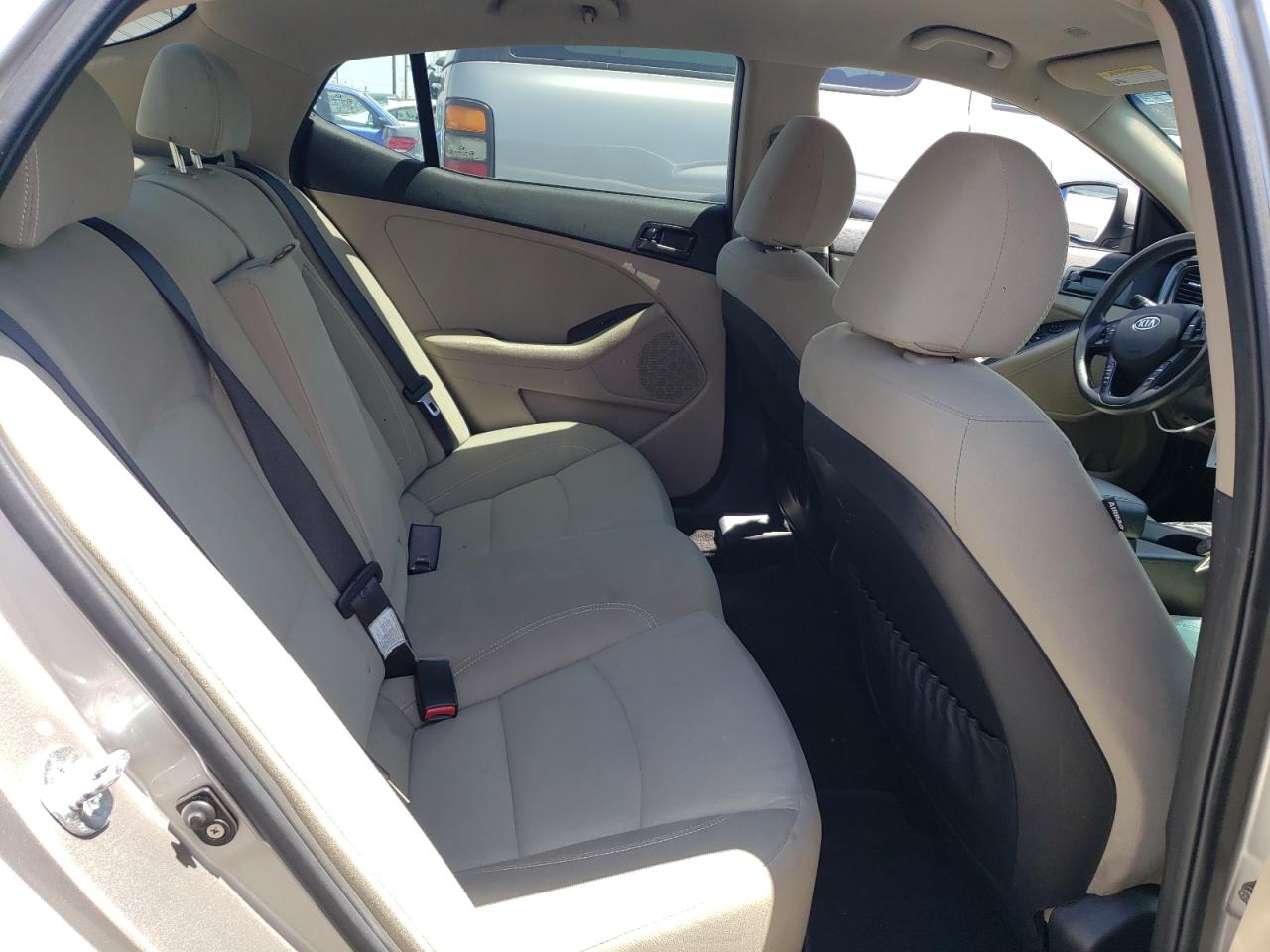 Photo 6 from auction – 2012 KIA OPTIMA LX with VIN KNAGM4A78C5276632