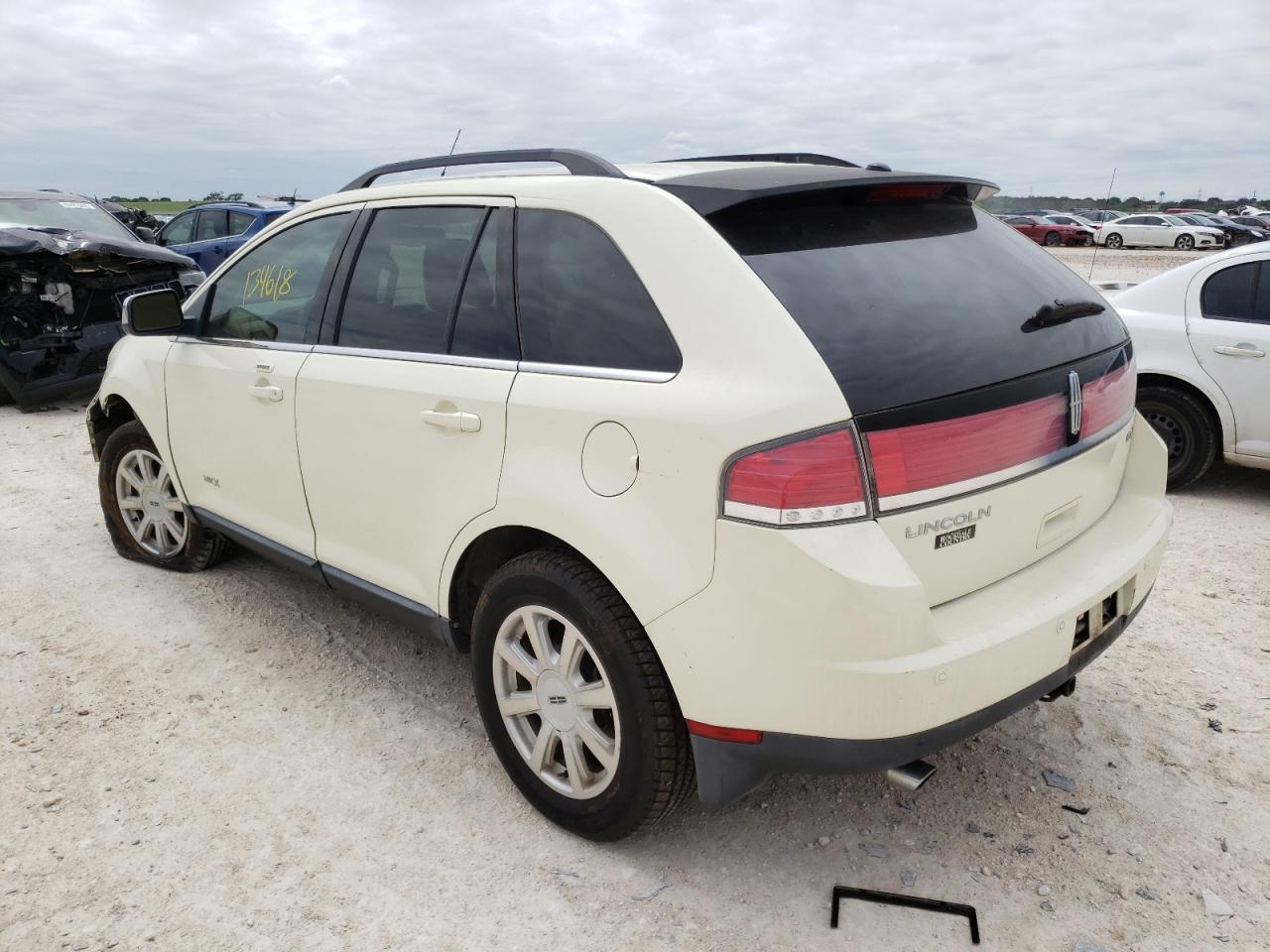 Photo 3 from auction – 2007 LINCOLN MKX with VIN 2LMDU68C47BJ26488