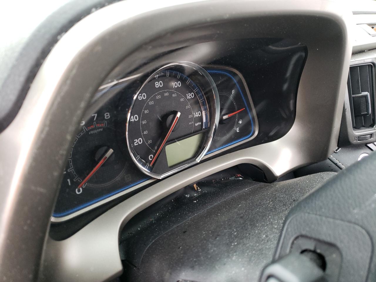Photo 8 from auction – 2015 TOYOTA RAV4 LIMIT with VIN 2T3DFREV6FW257600