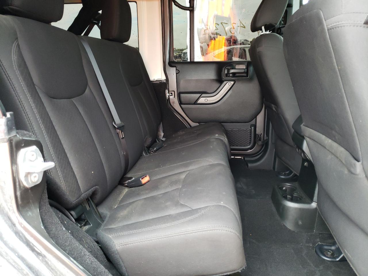 Photo 6 from auction – 2017 JEEP WRANGLER U with VIN 1C4HJWDG4HL589106