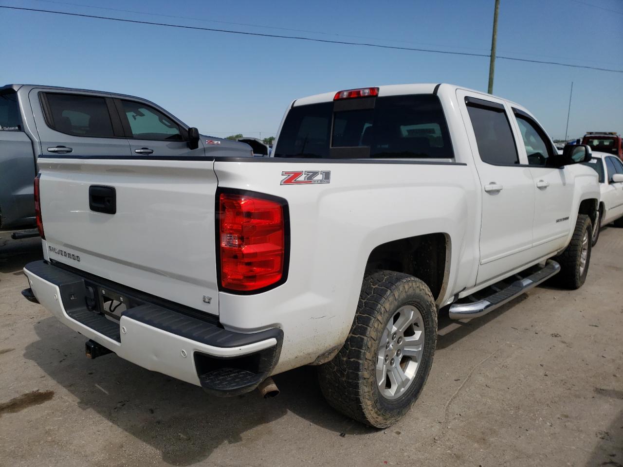 Photo 4 from auction – 2016 CHEVROLET SILVERADO with VIN 3GCUKREC4GG137886