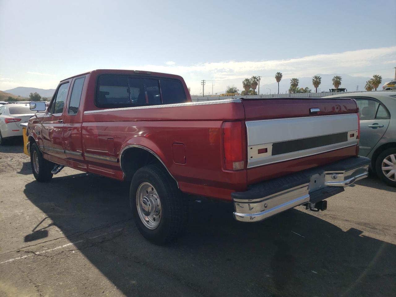 Photo 3 from auction – 1996 FORD F250 with VIN 1FTHX25H6TEB26590