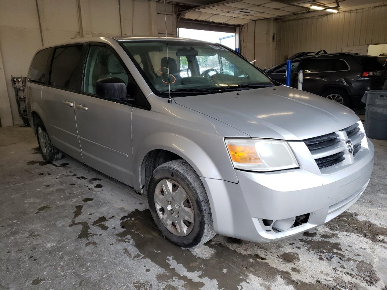 DODGE GRAND CARA 2010 with VIN 2D4RN4DE6AR439297 - Photo from auction