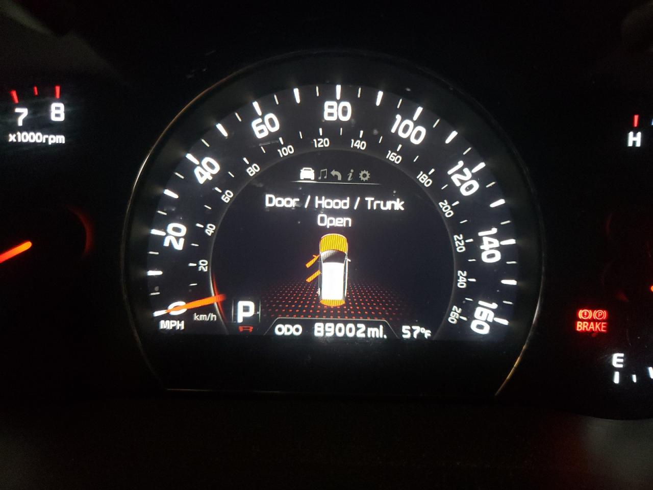Photo 8 from auction – 2014 KIA SORENTO LX with VIN 5XYKT4A61EG438005