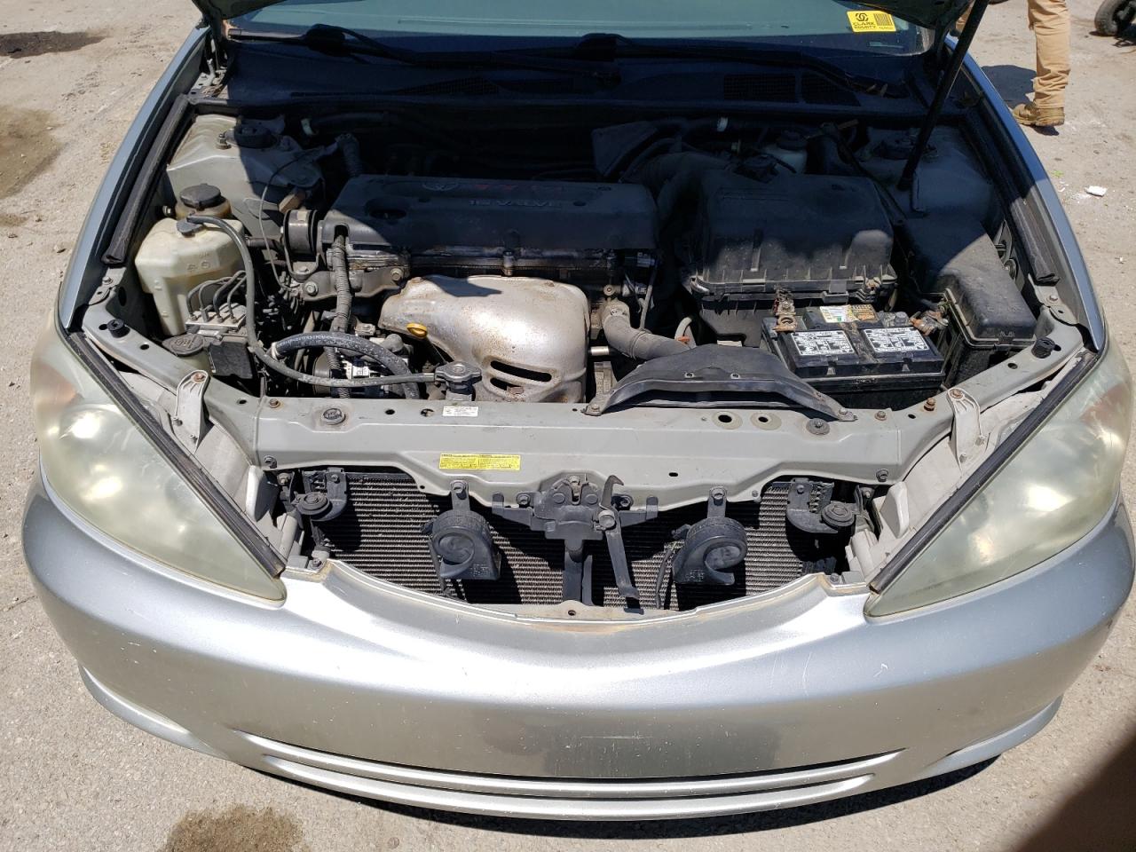 Photo 7 from auction – 2004 TOYOTA CAMRY LE with VIN 4T1BE32K54U881590