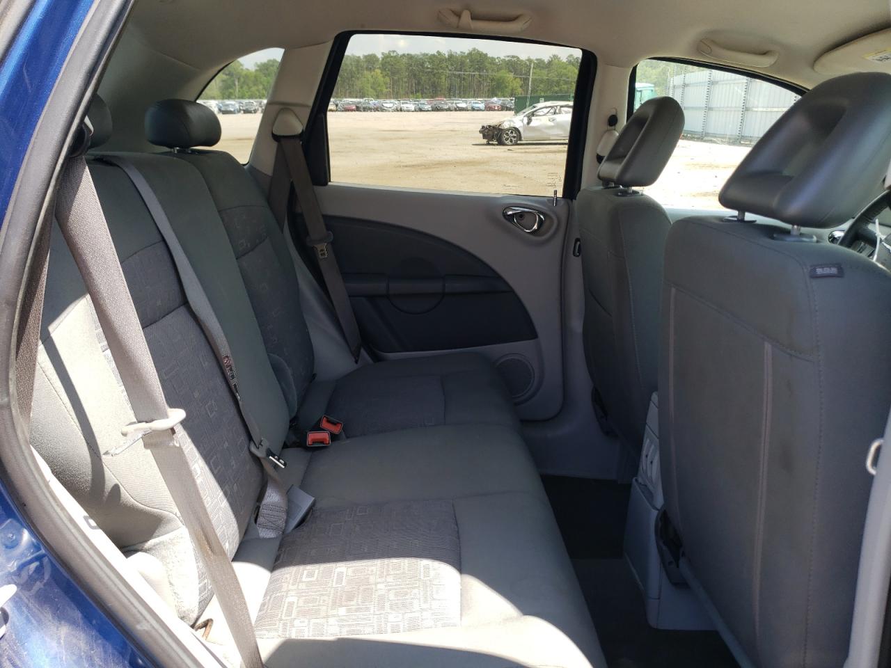 Photo 6 from auction – 2010 CHRYSLER PT CRUISER with VIN 3A4GY5F95AT218685