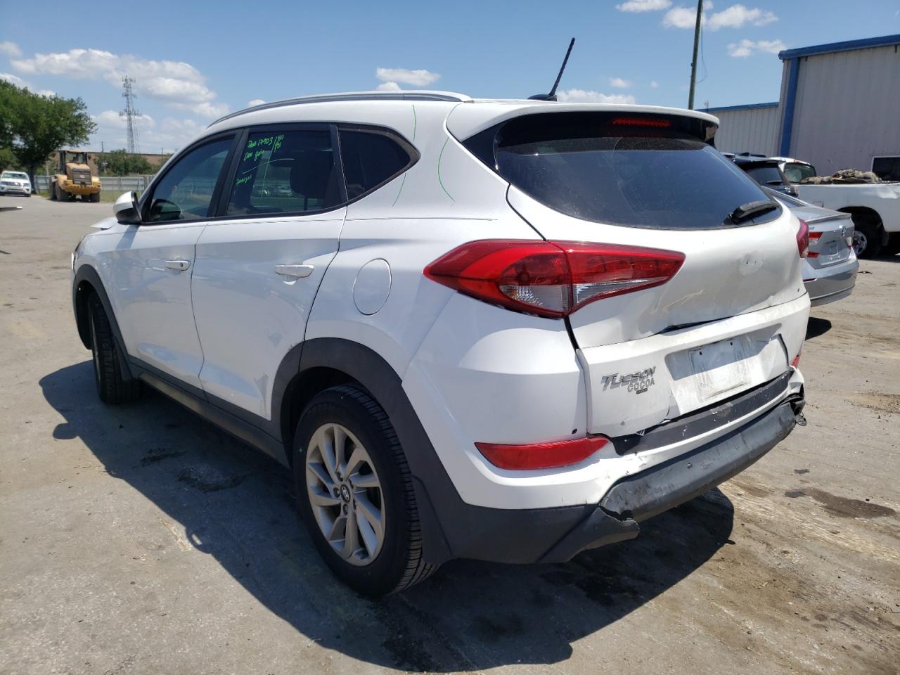 Photo 3 from auction – 2016 HYUNDAI TUCSON LIM with VIN KM8J33A46GU144780
