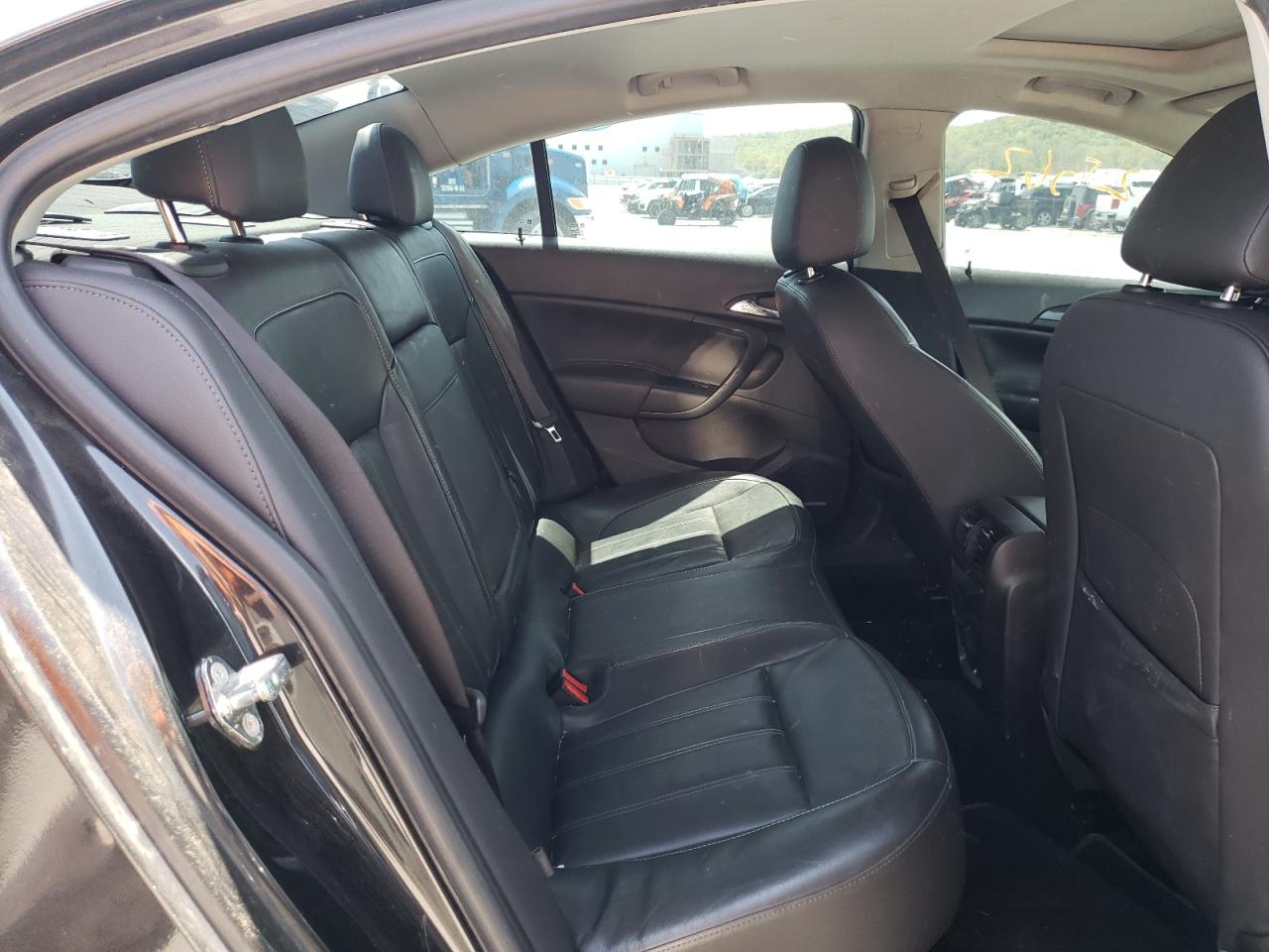 Photo 6 from auction – 2011 BUICK REGAL CXL with VIN W04GU5GC9B1011988