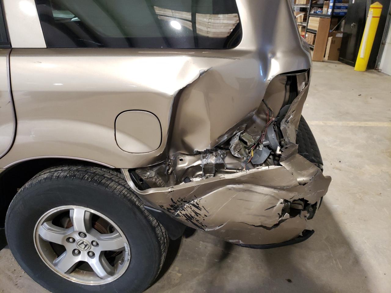 Photo 9 from auction – 2007 HONDA PILOT EXL with VIN 5FNYF18547B008279