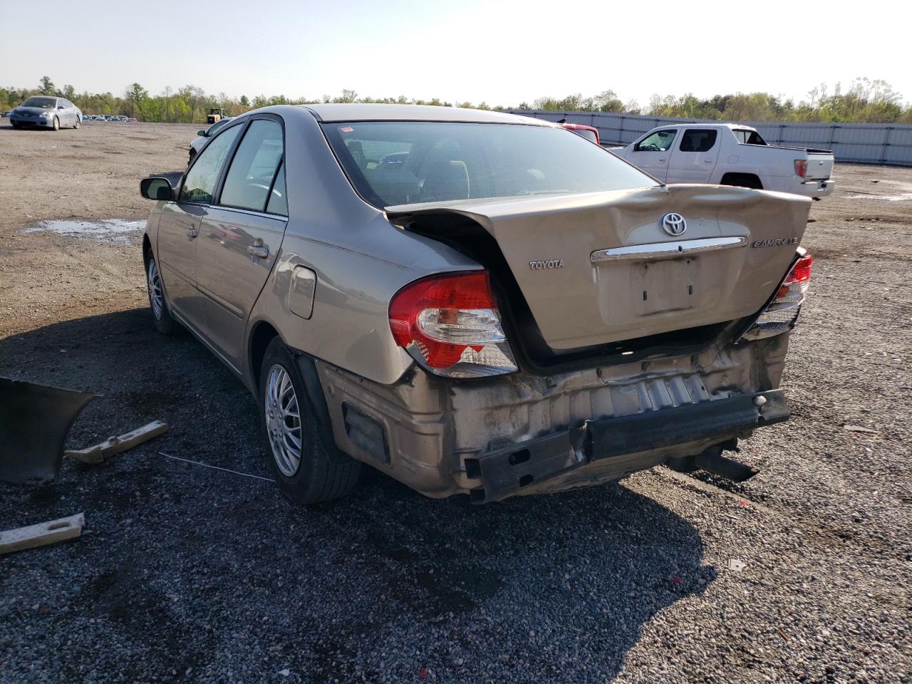 Photo 9 from auction – 2004 TOYOTA CAMRY LE with VIN 4T1BE32K84U802672