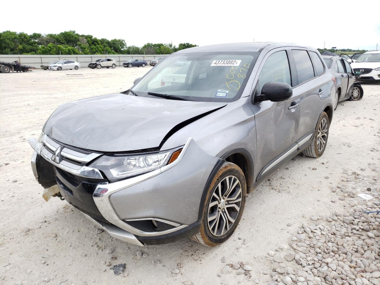 Photo 2 from auction – 2018 MITSUBISHI OUTLANDER with VIN JA4AD2A34JZ005870