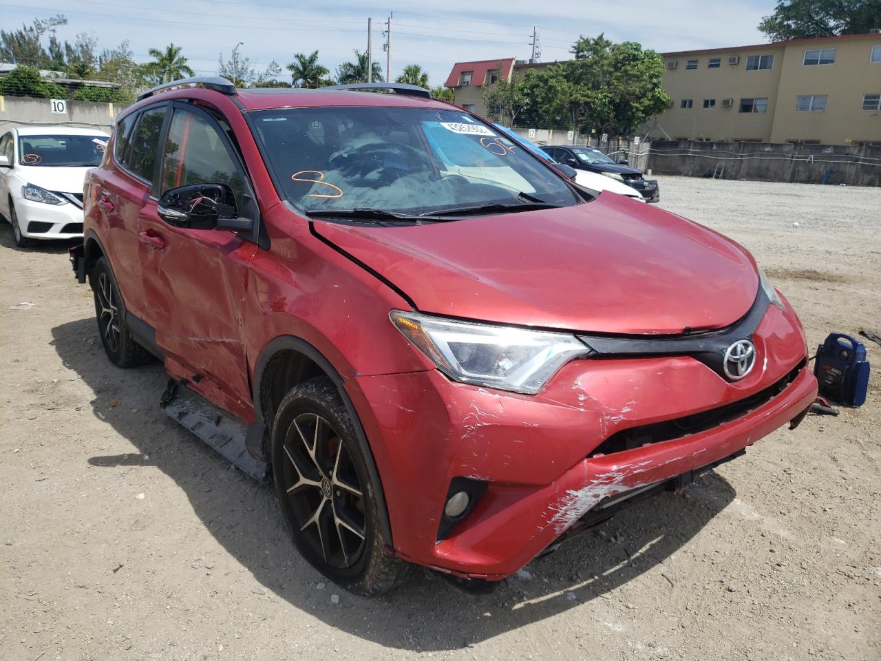 TOYOTA RAV4 SE 2016 with VIN JTMNFREV8GJ097370 - Photo from auction