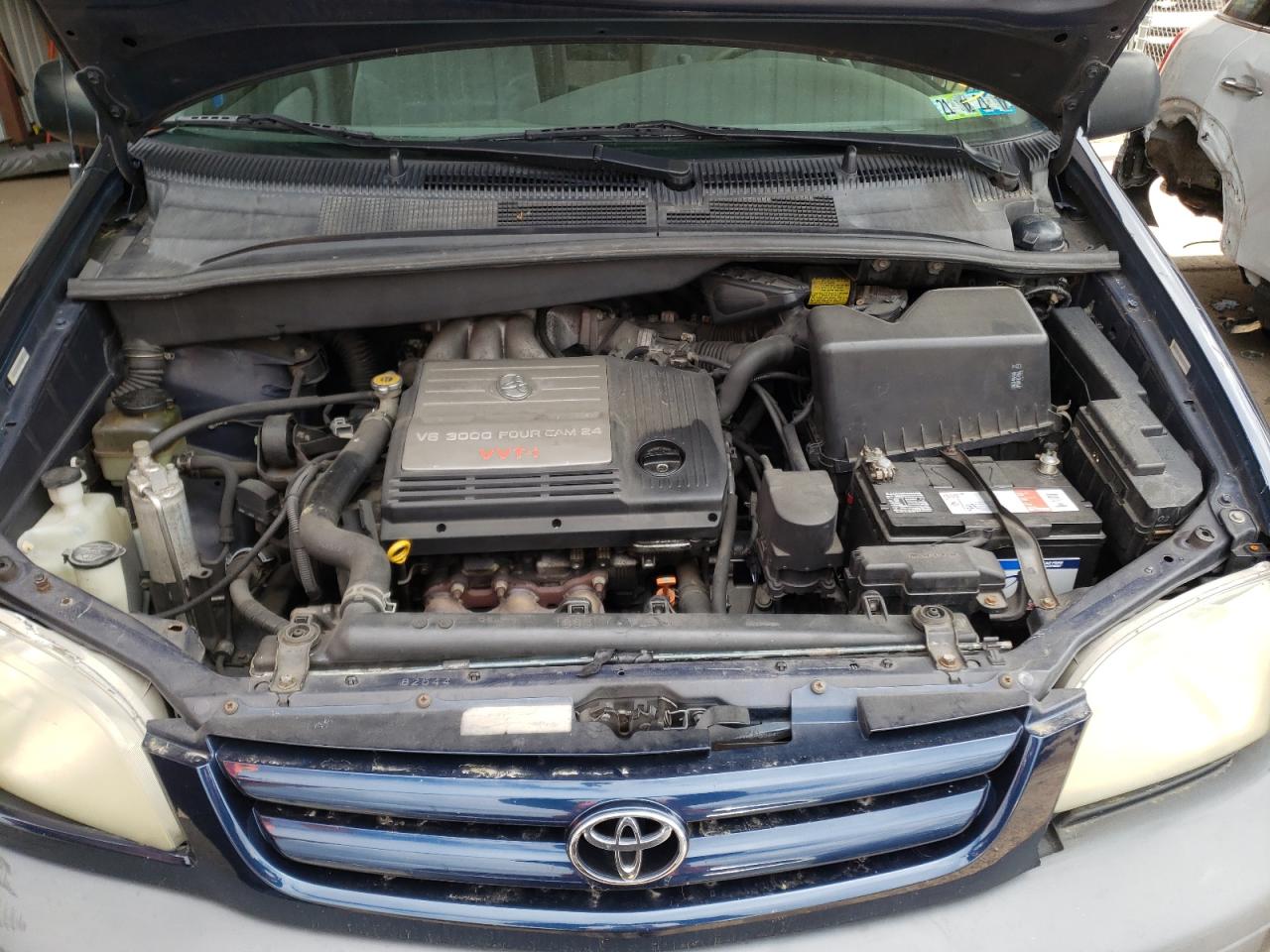Photo 7 from auction – 2003 TOYOTA SIENNA LE with VIN 4T3ZF13C33U542341