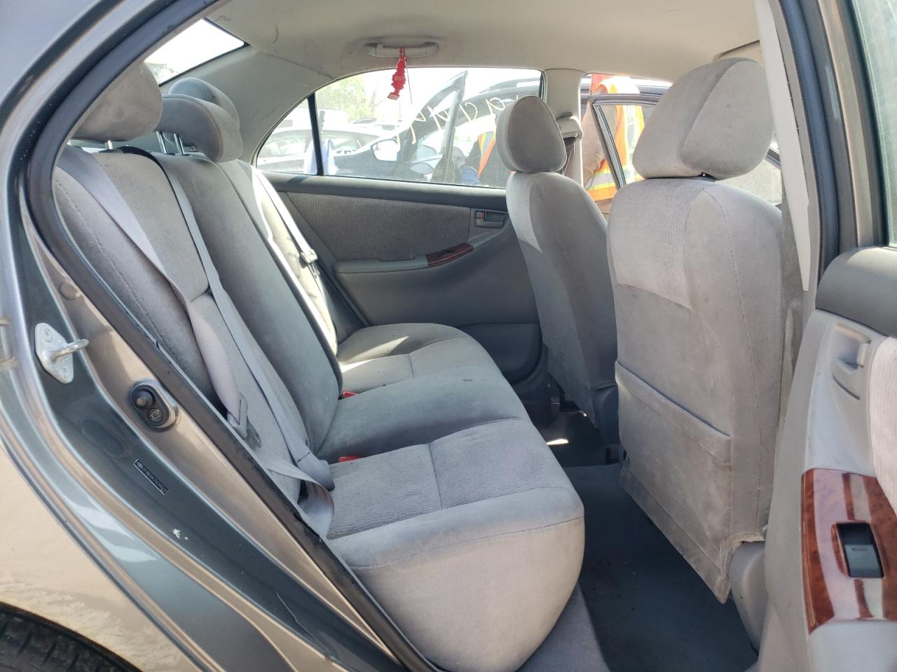 Photo 6 from auction – 2005 TOYOTA COROLLA CE with VIN 2T1BR32E75C396210