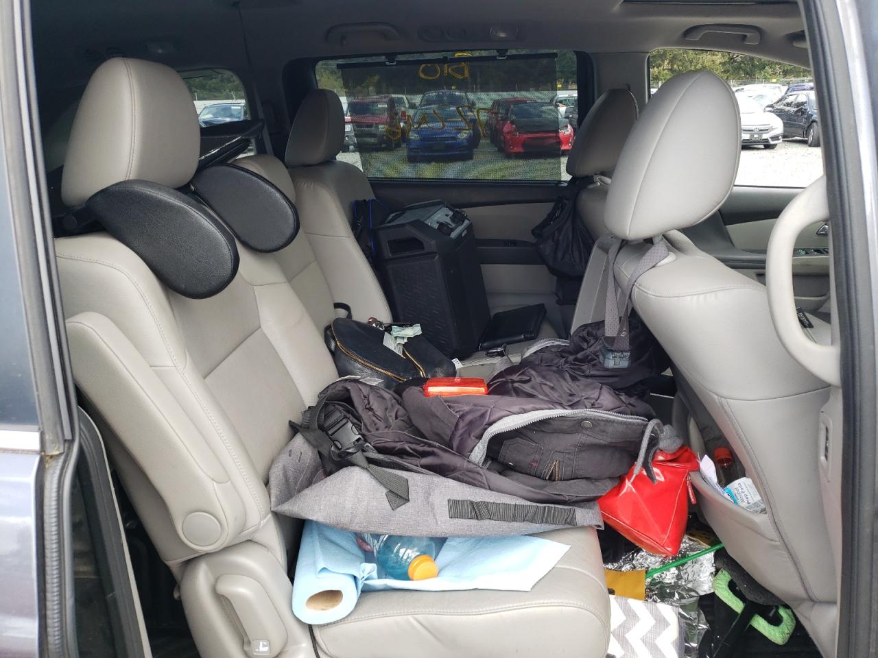 Photo 6 from auction – 2016 HONDA ODYSSEY EX with VIN 5FNRL5H67GB111256