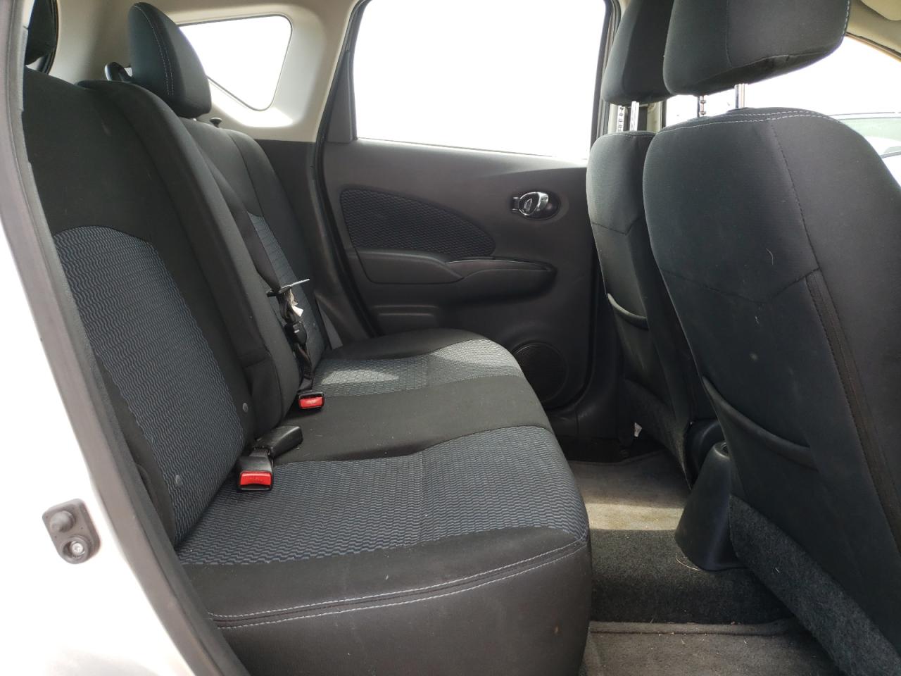 Photo 6 from auction – 2015 NISSAN VERSA NOTE with VIN 3N1CE2CP6FL408231