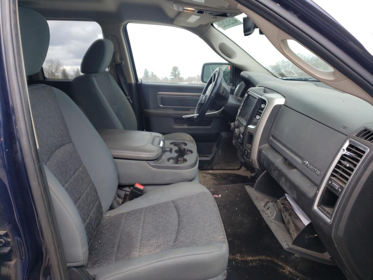 Photo 5 from auction – 2016 RAM 1500 SLT with VIN 1C6RR7GT5GS329143