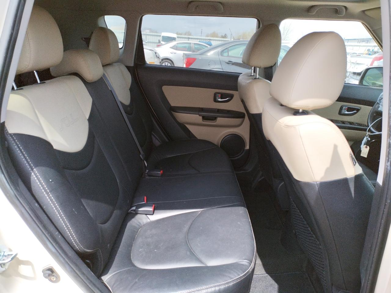 Photo 6 from auction – 2013 KIA SOUL + with VIN KNDJT2A61D7525494