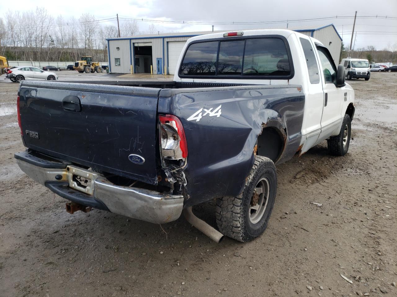 Photo 4 from auction – 2003 FORD F250 SUPER with VIN 3FTNX21L63MB41971
