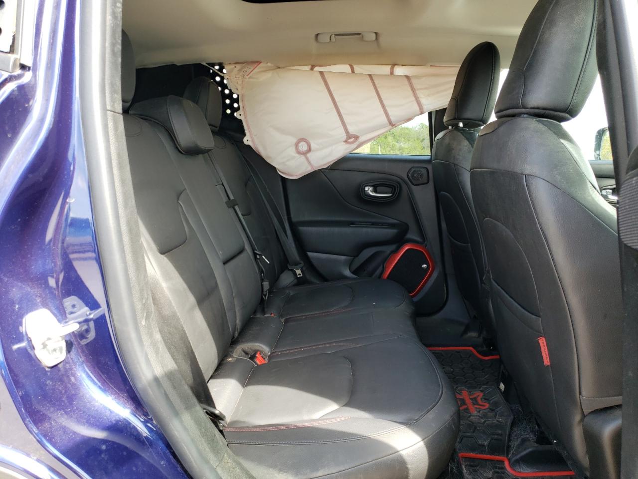 Photo 6 from auction – 2016 JEEP RENEGADE T with VIN ZACCJBCTXGPD09720