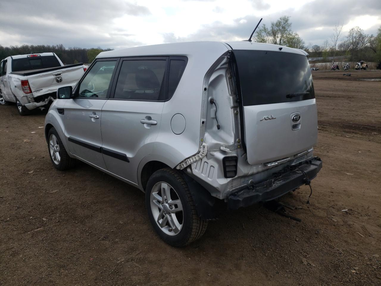 Photo 3 from auction – 2011 KIA SOUL + with VIN KNDJT2A24B7709001