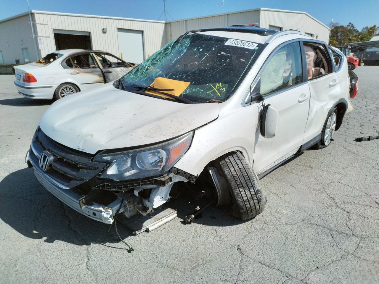 Photo 2 from auction – 2014 HONDA CR-V EXL with VIN 5J6RM3H71EL013533