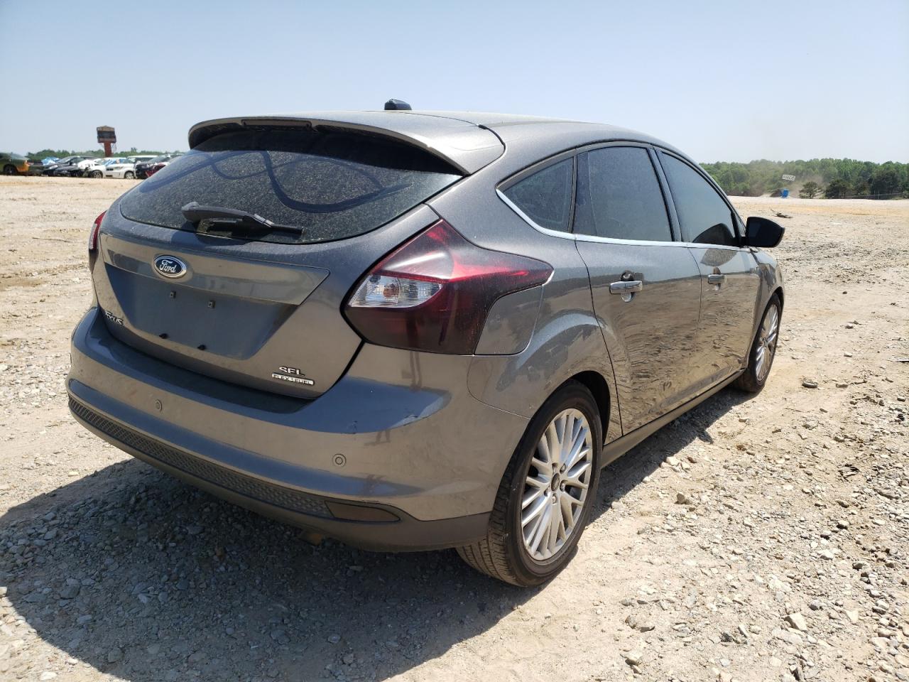 صورة رقم 4 من المزاد - 2012 FORD FOCUS SEL مع VIN 1FAHP3M29CL399186