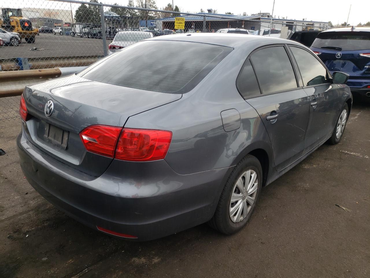 Photo 4 from auction – 2013 VOLKSWAGEN JETTA BASE with VIN 3VW2K7AJ7DM289025