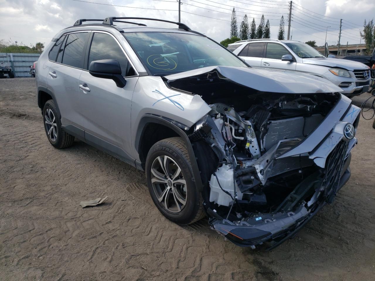 TOYOTA RAV4 LE 2021 with VIN 2T3F1RFV7MC241734 - Photo from auction