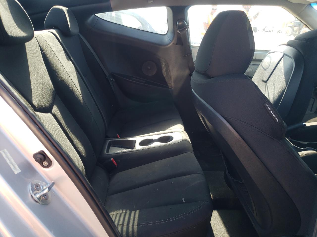 Photo 6 from auction – 2012 HYUNDAI VELOSTER with VIN KMHTC6AD6CU065503