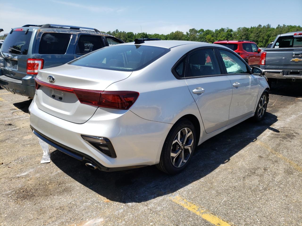 Photo 4 from auction – 2019 KIA FORTE FE with VIN 3KPF24AD7KE040535