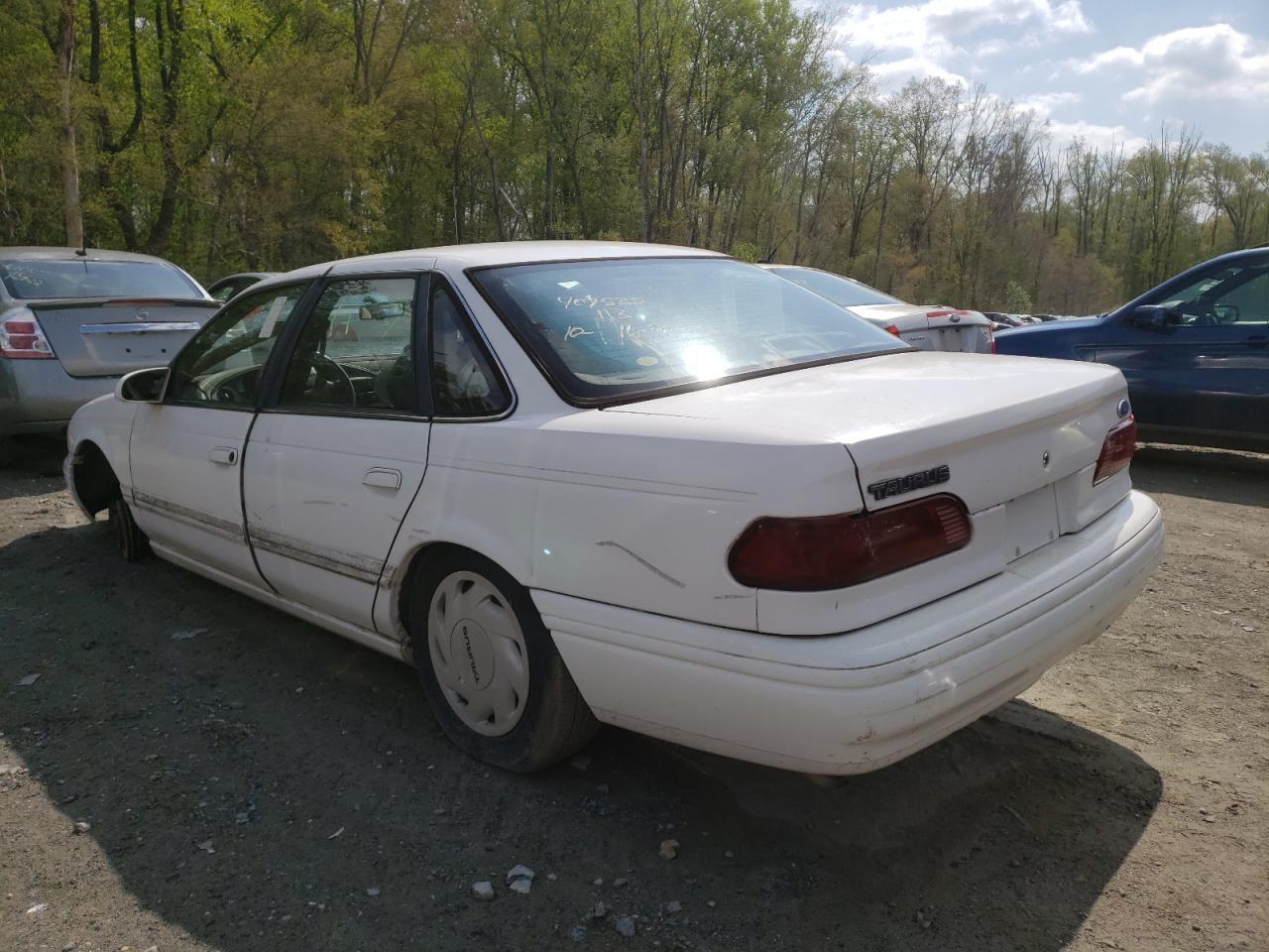 Photo 3 from auction – 1994 FORD TAURUS GL with VIN 1FALP52U7RG259973