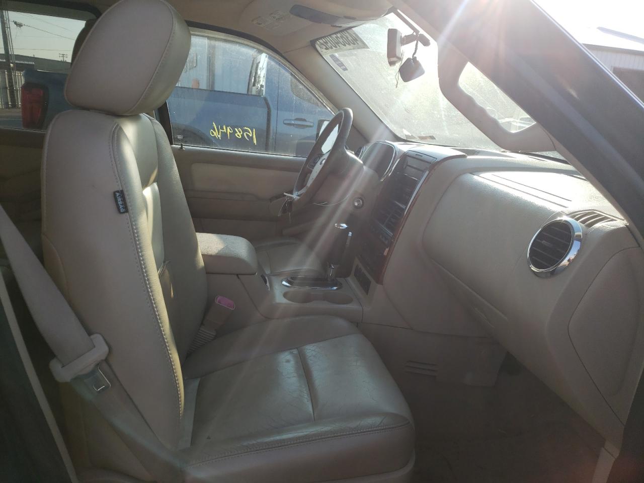 Photo 5 from auction – 2006 FORD EXPLORER E with VIN 1FMEU74E76UB24756